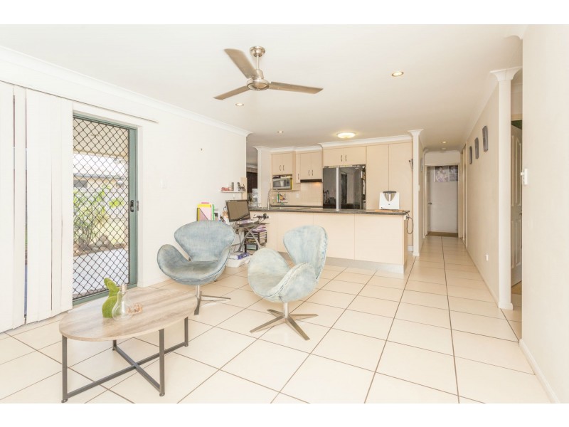 28 Katey Crescent, Mirani QLD 4754