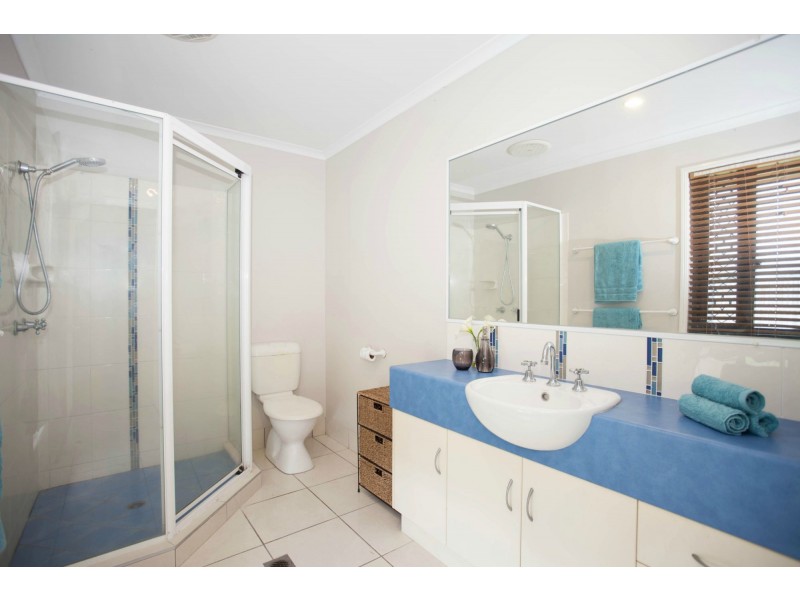 1 Wasley Court, Glenella QLD 4740