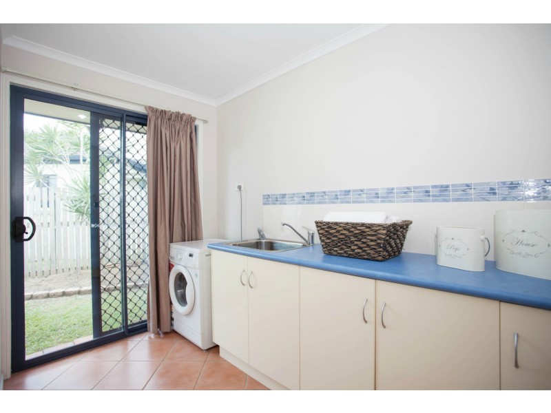 1 Wasley Court, Glenella QLD 4740