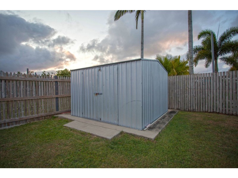 1 Wasley Court, Glenella QLD 4740