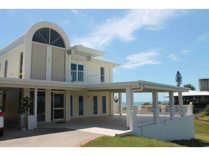14 Albatross Street, Slade Point QLD 4740