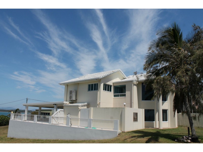 14 Albatross Street, Slade Point QLD 4740