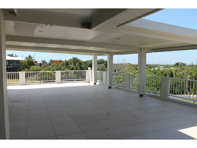 14 Albatross Street, Slade Point QLD 4740