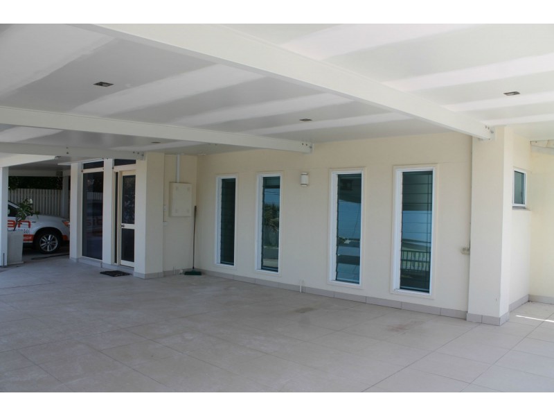 14 Albatross Street, Slade Point QLD 4740