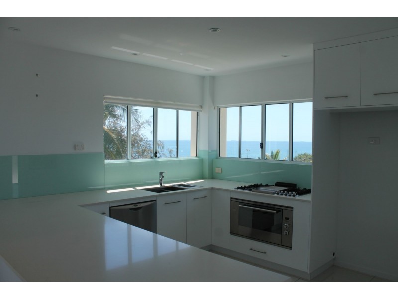 14 Albatross Street, Slade Point QLD 4740