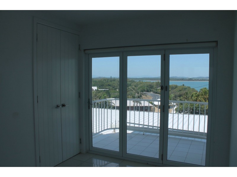 14 Albatross Street, Slade Point QLD 4740