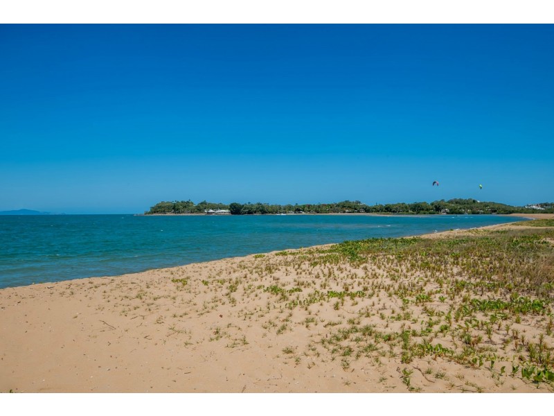 7 Nilsson Court, Bucasia QLD 4750