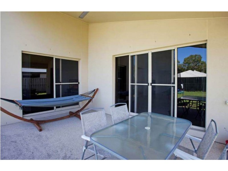 45 Whitehaven Drive, Blacks Beach QLD 4740