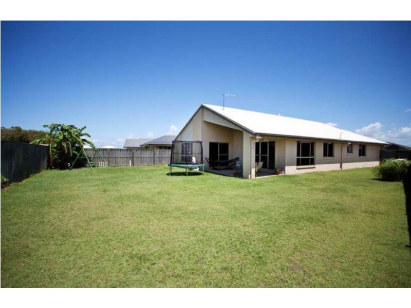 45 Whitehaven Drive, Blacks Beach QLD 4740