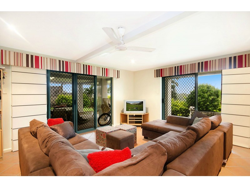 44 Cavanagh Drive, Blacks Beach QLD 4740