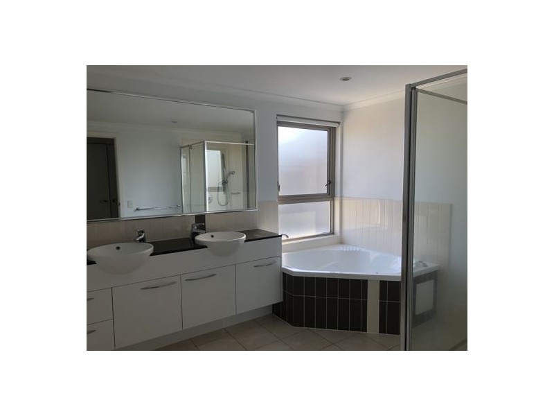 52/8 Breakwater Access Road, Mackay Harbour QLD 4740