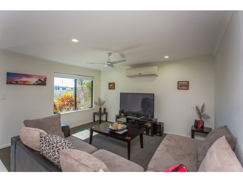 6 Woodroffe Place, Glenella QLD 4740