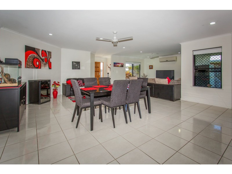 6 Woodroffe Place, Glenella QLD 4740