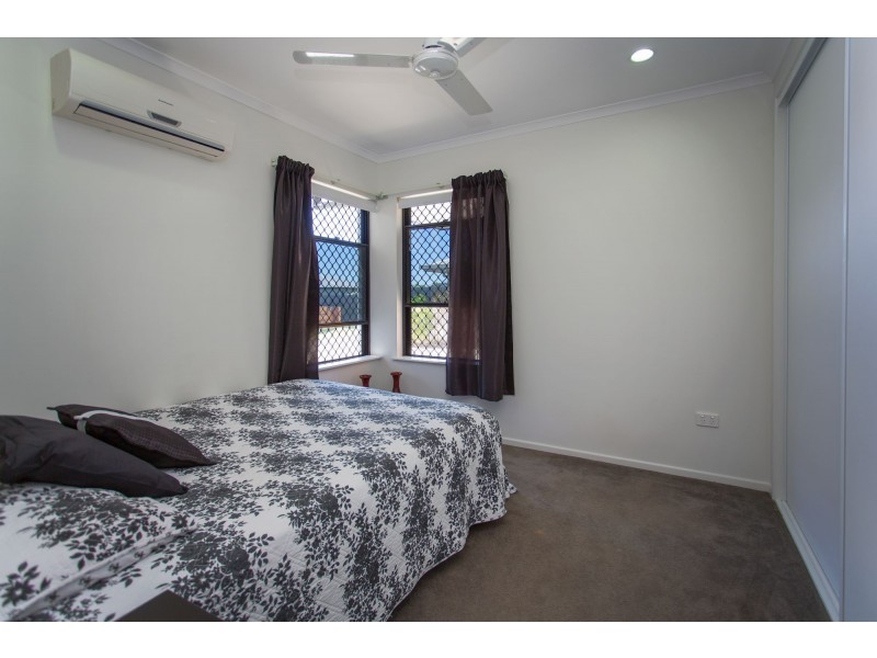 6 Woodroffe Place, Glenella QLD 4740