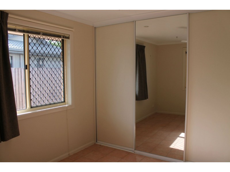 2 Chelsea Court, Glenella QLD 4740