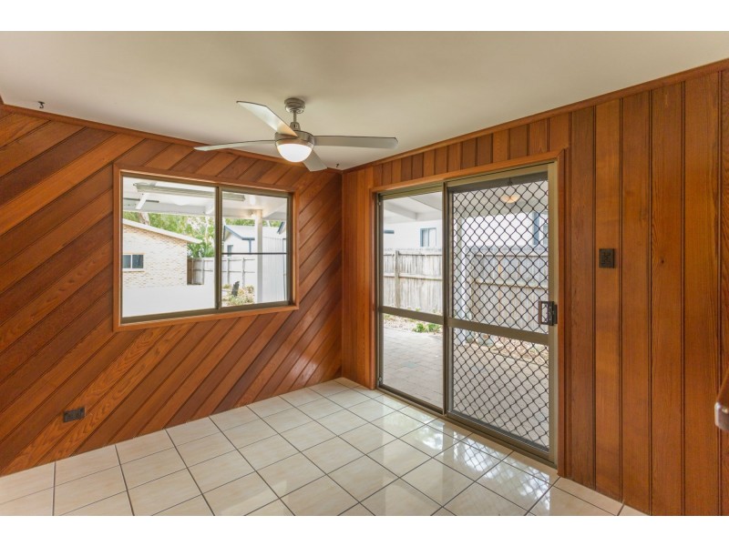 18 Bourke Street, Blacks Beach QLD 4740
