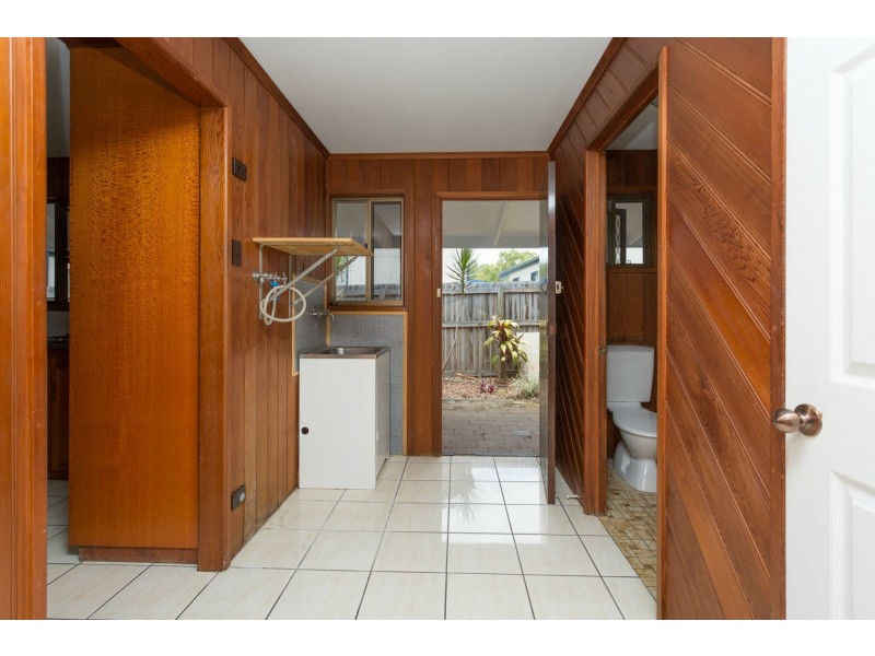 18 Bourke Street, Blacks Beach QLD 4740