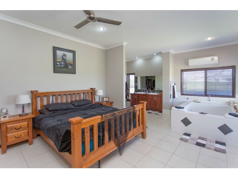 171 Leichhardt Road, Mirani QLD 4754