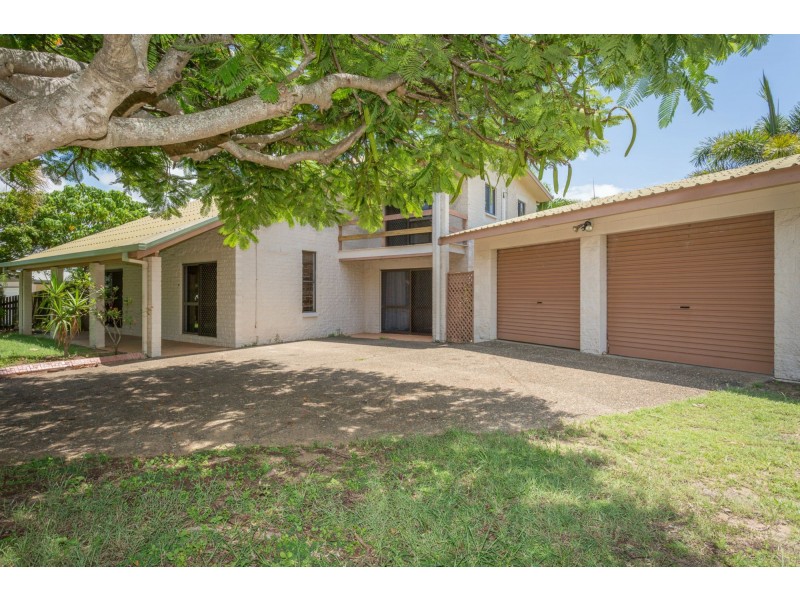 10 Paton Terrace, Slade Point QLD 4740