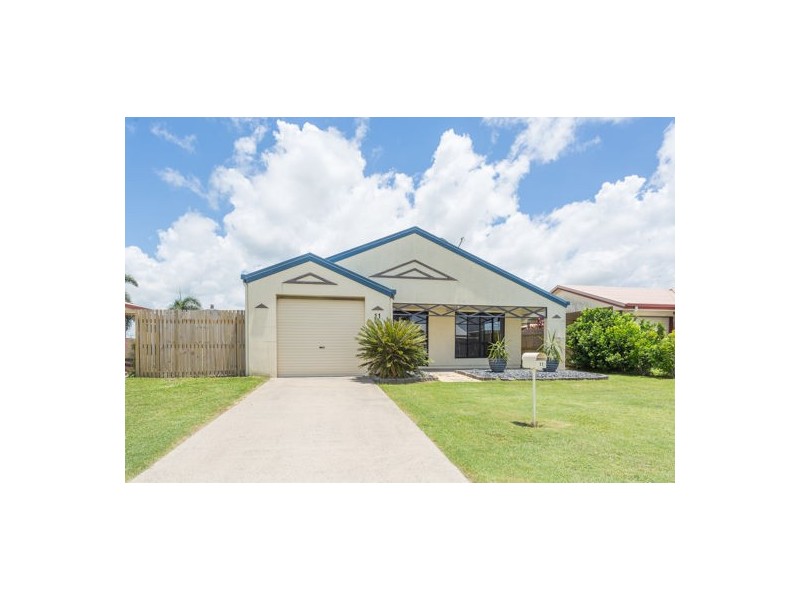 11 Glamis Court, Beaconsfield QLD 4740