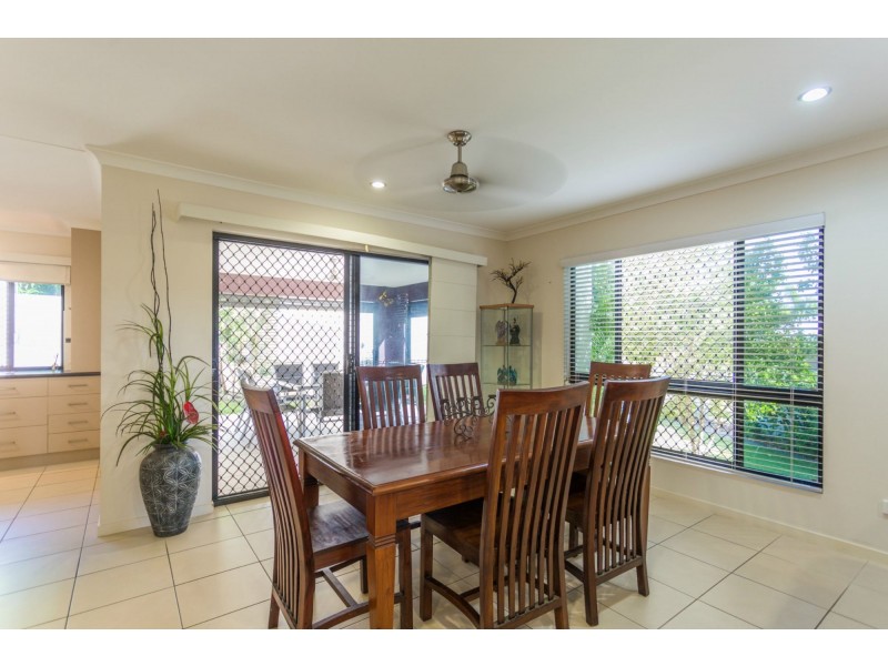 1 & 2, 28 Dustwill Street, Eimeo QLD 4740