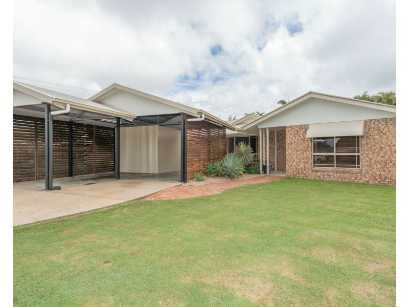3 Broomdykes Drive, Beaconsfield QLD 4740