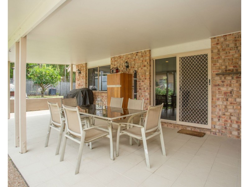 3 Broomdykes Drive, Beaconsfield QLD 4740