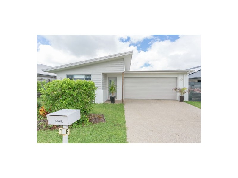 16 Phoenix Crescent, Rural View QLD 4740