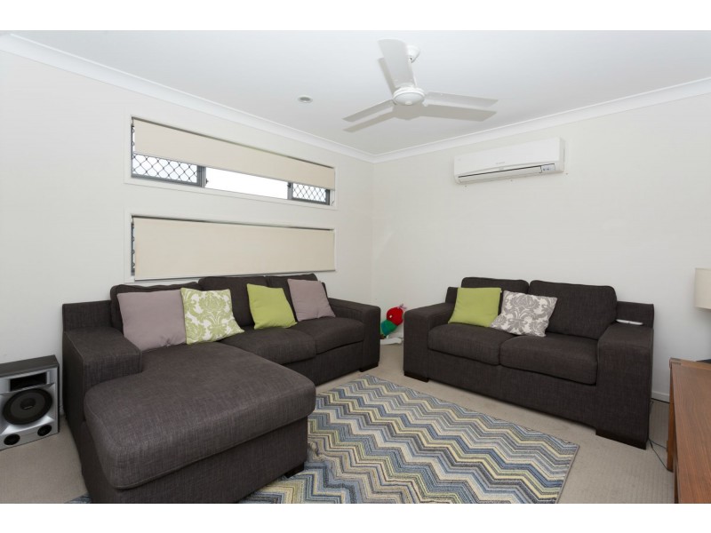 16 Phoenix Crescent, Rural View QLD 4740