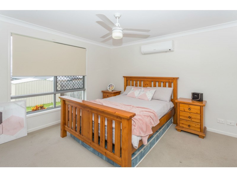 16 Phoenix Crescent, Rural View QLD 4740