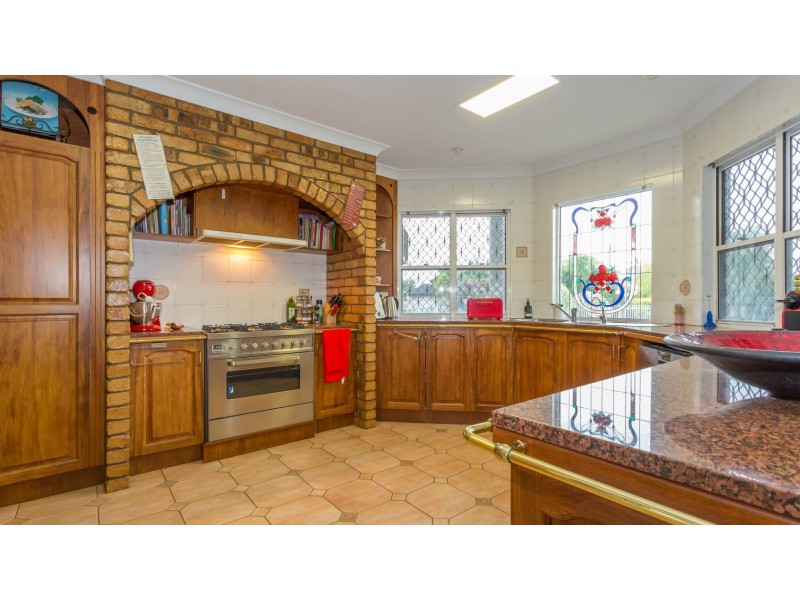 21 Charlmay Court, West Mackay QLD 4740