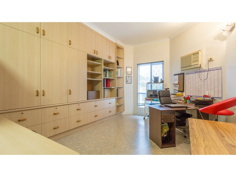 21 Charlmay Court, West Mackay QLD 4740