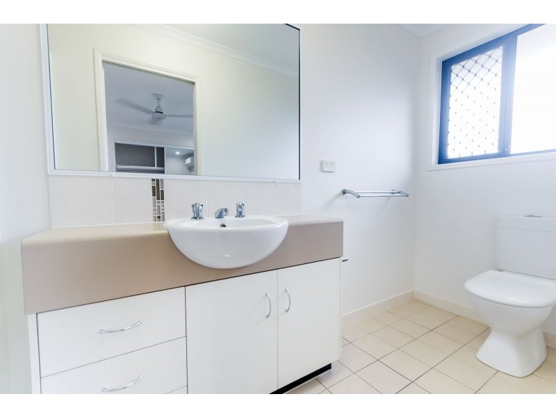1/7 Collins Court, Eimeo QLD 4740