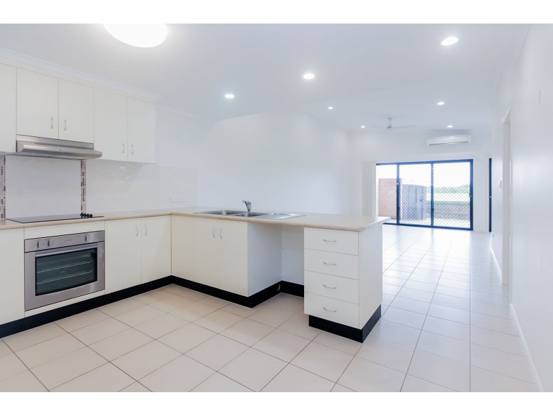1/7 Collins Court, Eimeo QLD 4740