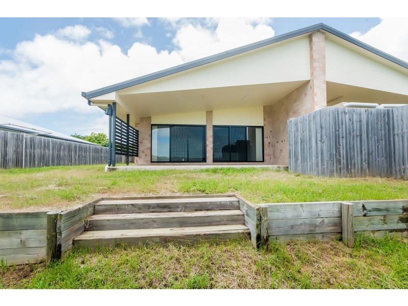 1/7 Collins Court, Eimeo QLD 4740