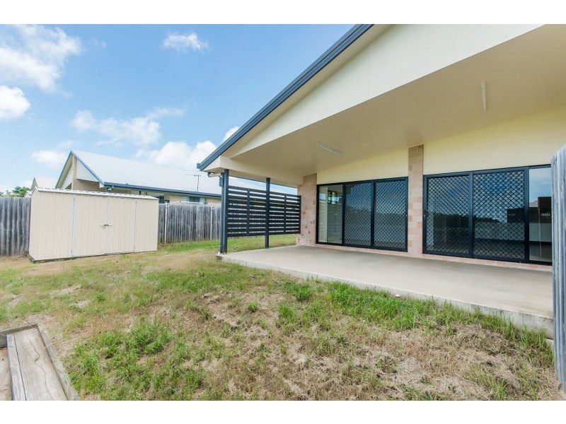 1/7 Collins Court, Eimeo QLD 4740