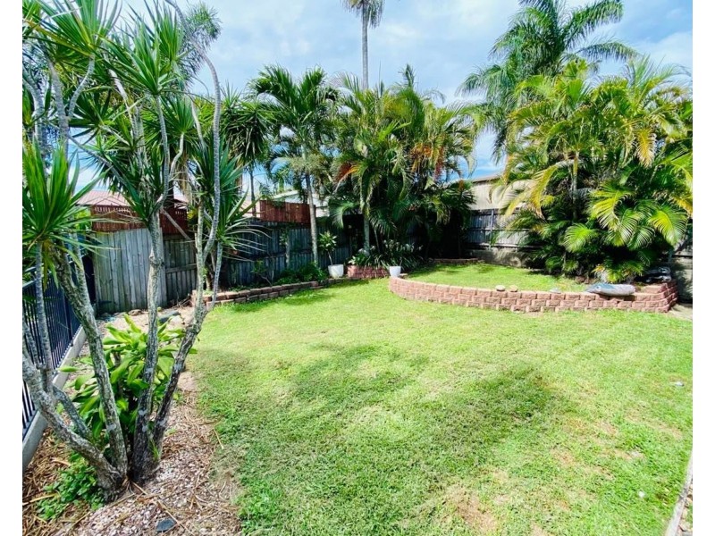 3 Wilson Court, Eimeo QLD 4740