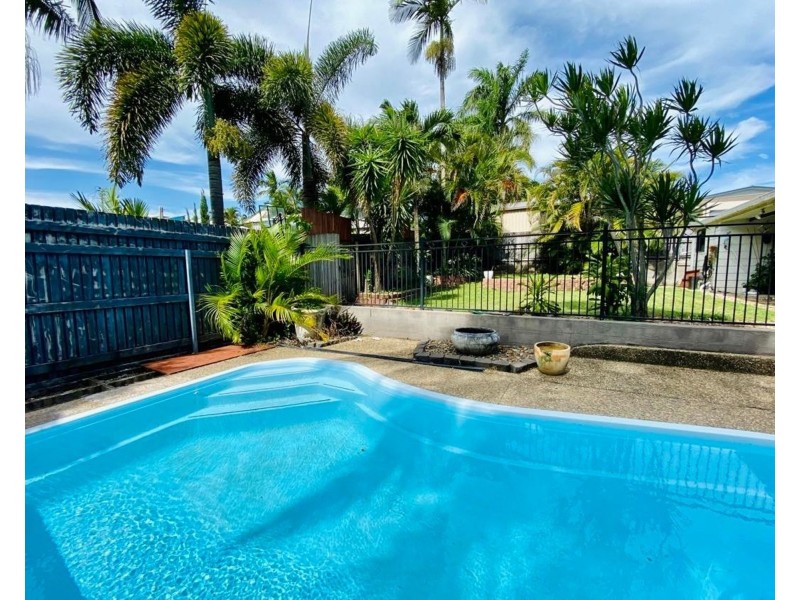 3 Wilson Court, Eimeo QLD 4740