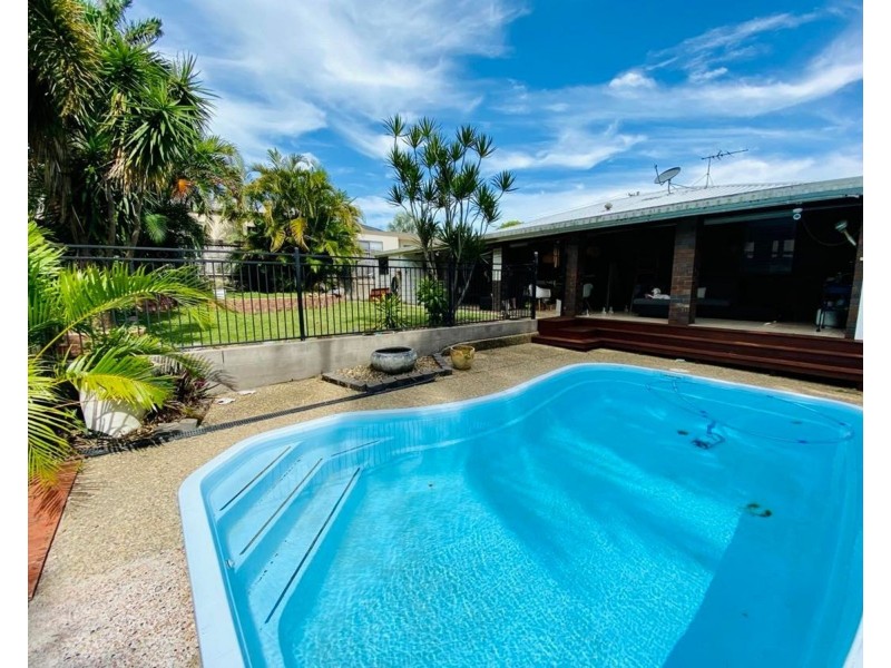 3 Wilson Court, Eimeo QLD 4740