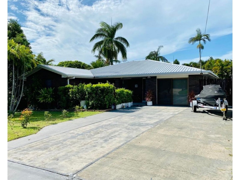 3 Wilson Court, Eimeo QLD 4740
