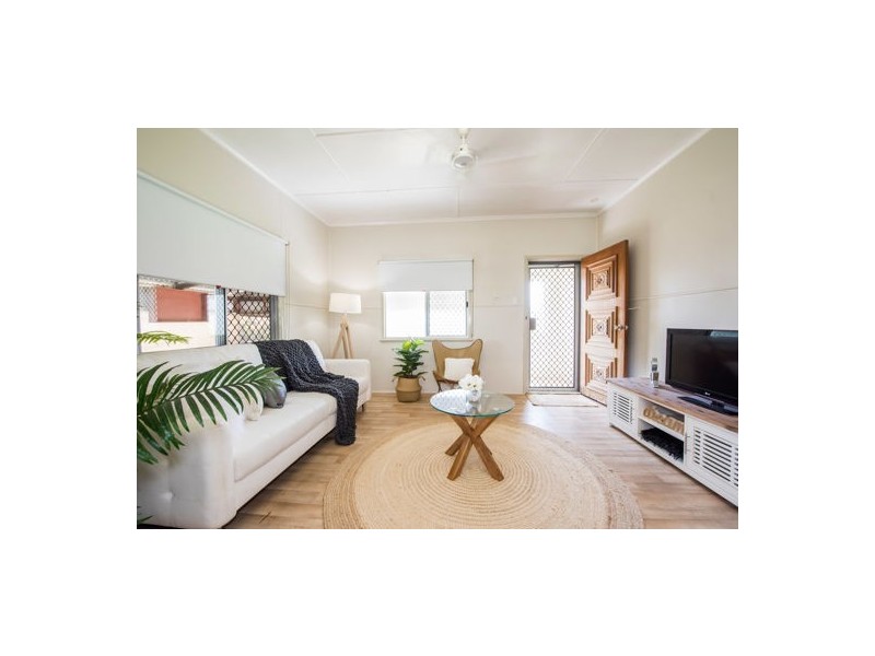 6 Atkinson Street, East Mackay QLD 4740