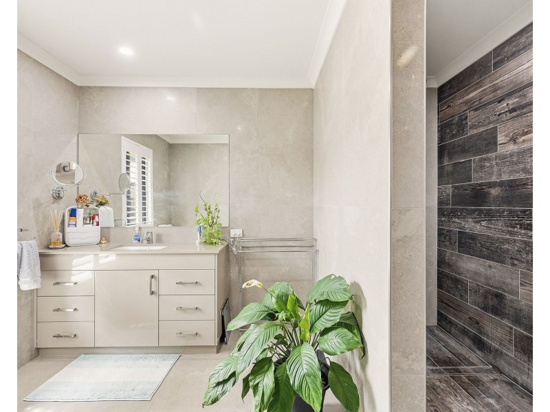 6 Sturt Crescent, Erakala QLD 4740