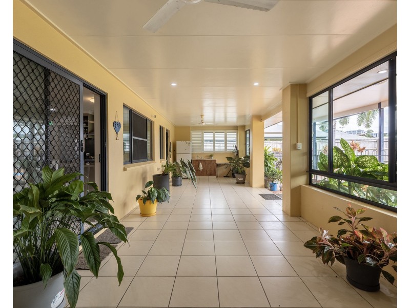 6 Sturt Crescent, Erakala QLD 4740