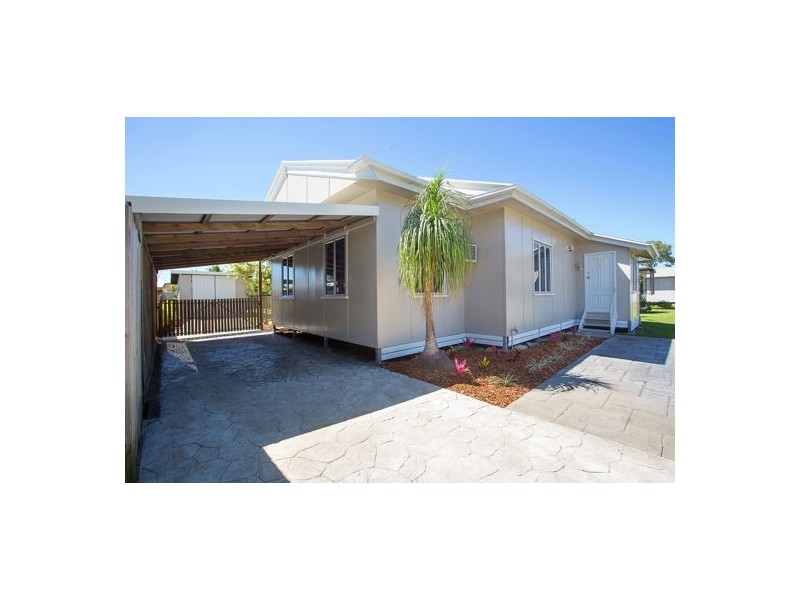 8 Adrian Street, West Mackay QLD 4740