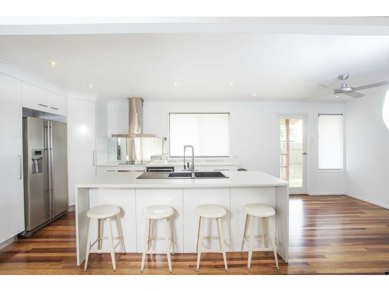 11 Parker Street, South Mackay QLD 4740