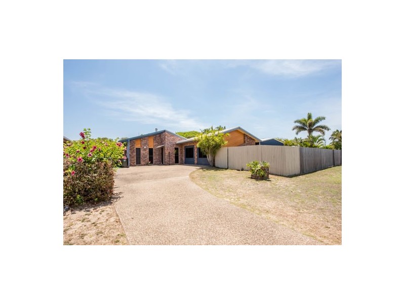 72 Amhurst Street, Slade Point QLD 4740