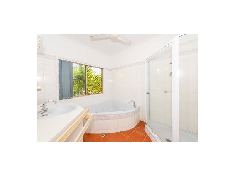 72 Amhurst Street, Slade Point QLD 4740