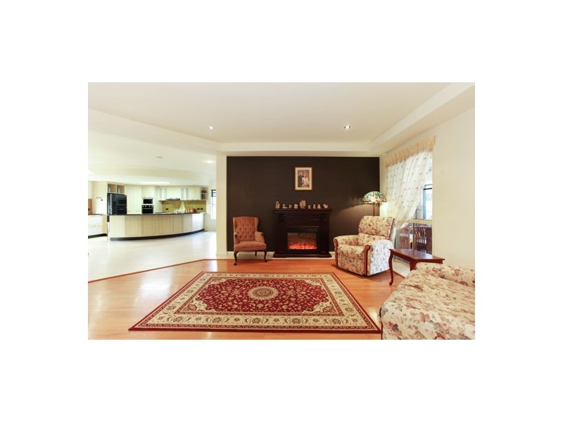 31 Victor Avenue, Glenella QLD 4740