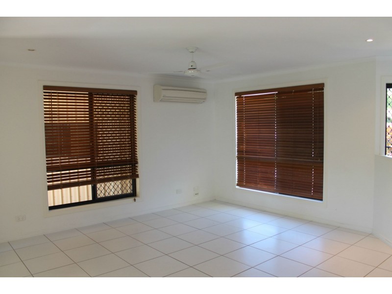 5 Daydream Close, Mount Pleasant QLD 4740