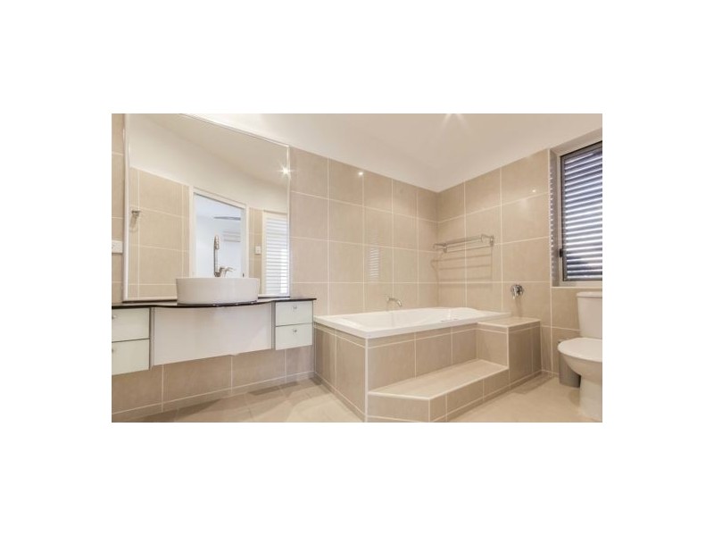 Villa 3/19 East Point Drive, Mackay Harbour QLD 4740